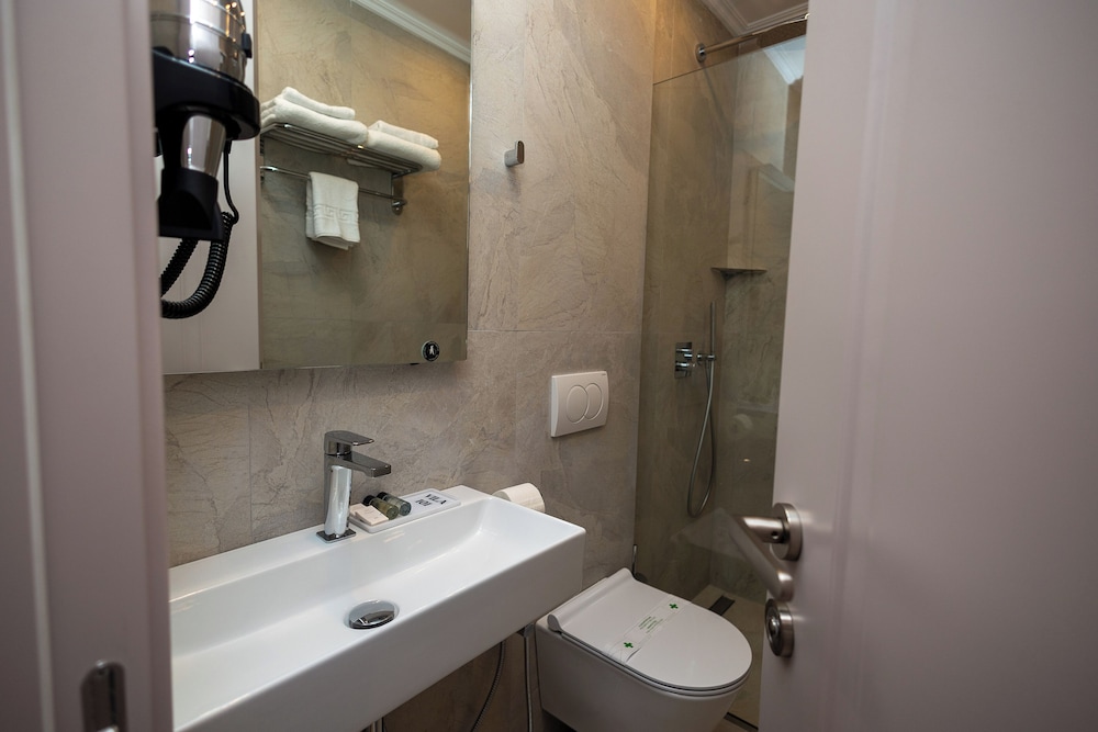 Boutique Hotel Vila 101 28/33
