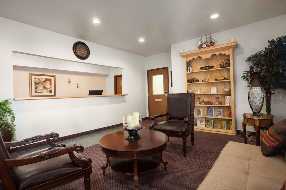Travelodge By Wyndham Elko Nv 17/22