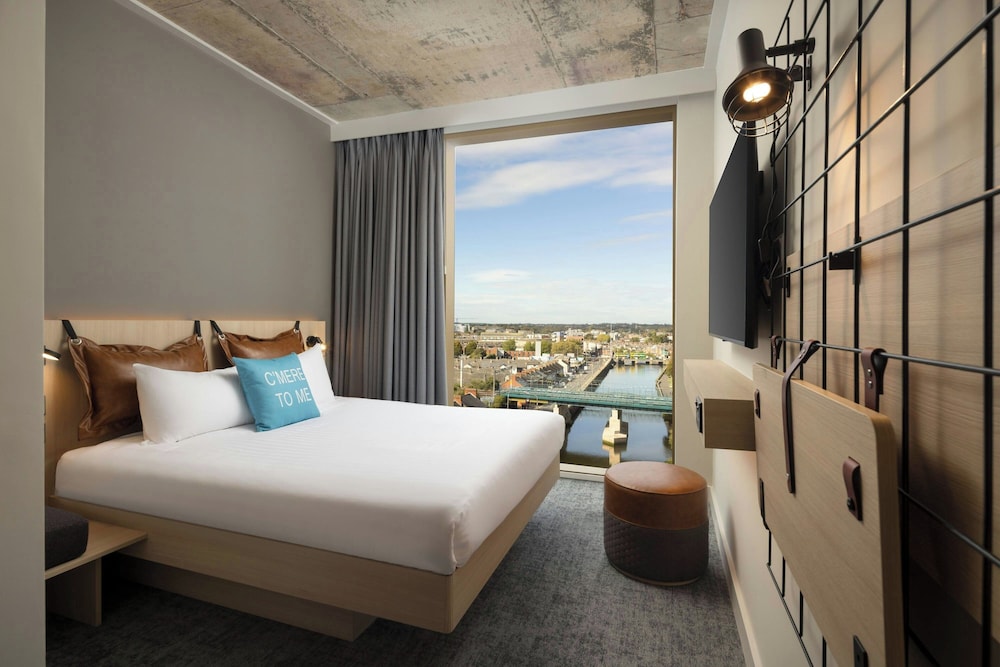 Moxy Dublin Docklands 10/48