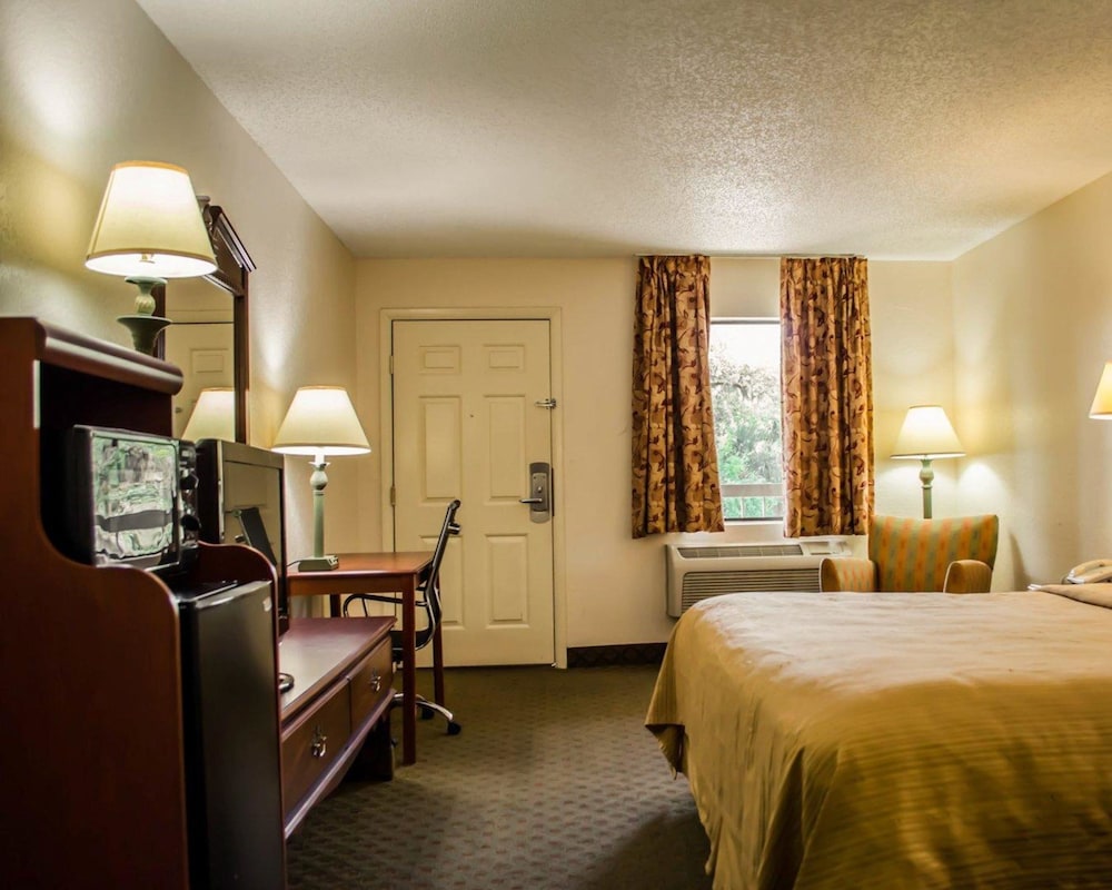 Quality Inn Crystal River 18/35