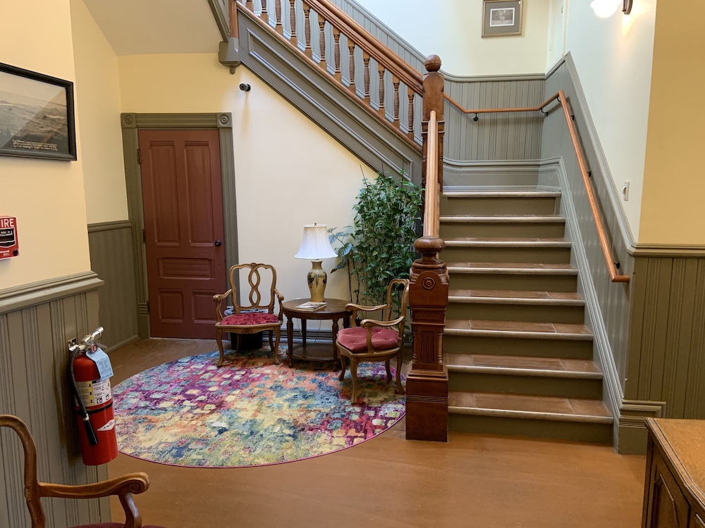 PALACE HOTEL PORT TOWNSEND 19/43