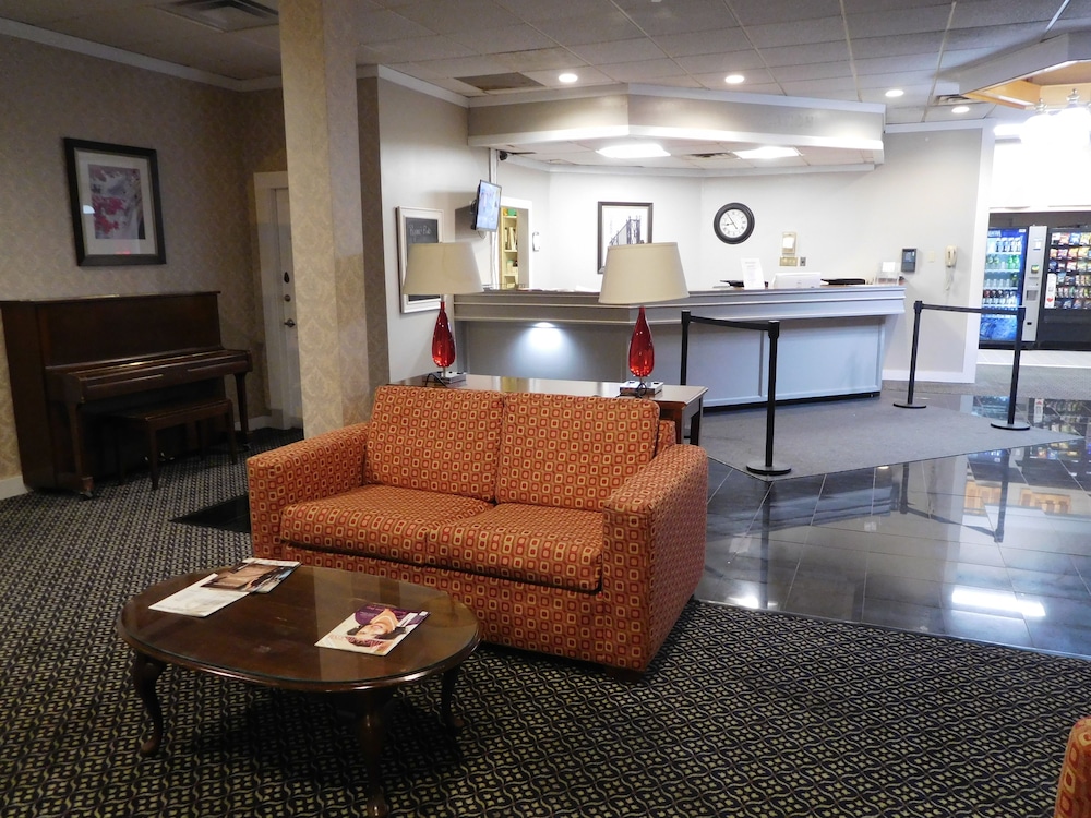 New Bedford Inn Suites 52/69