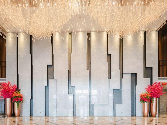 Jin Hong Hotel 8/27