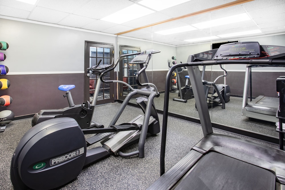 Travelodge by Wyndham Livonia/Canton/Novi Detroit Area 9/22