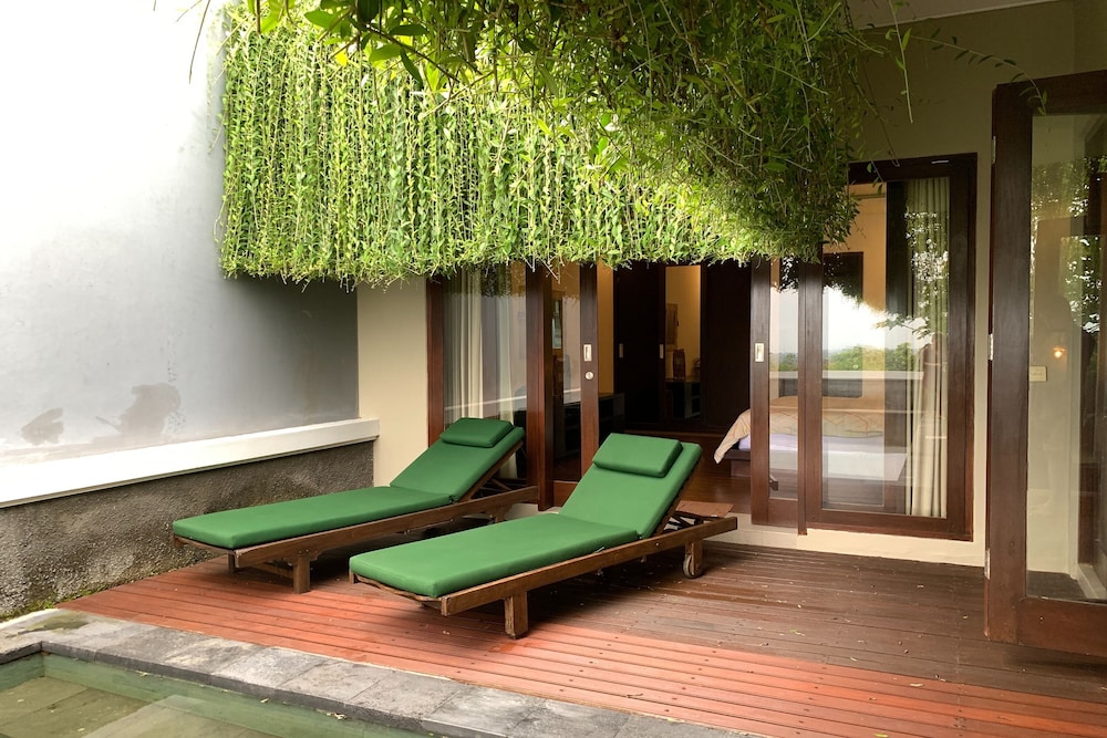 The Ocean Views Luxury Villas & Apartment by ZUZU 43/73