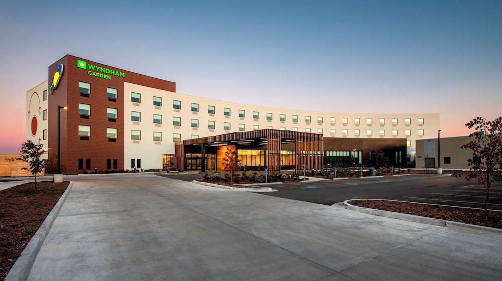 Wyndham Garden Winnipeg Airport 29/34