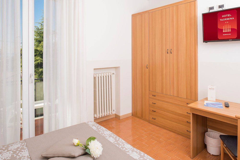 Hotel Taormina 7/78