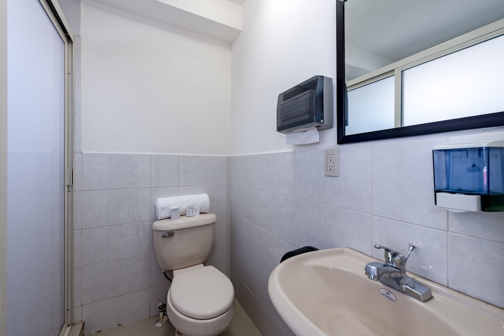 Ayenda Suites Ejecutivas Monterrey 7/9