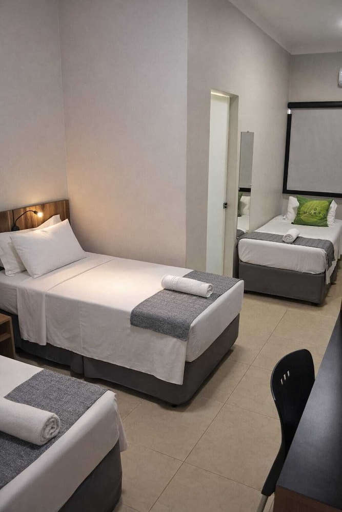 HORTO HOTEL 16/42