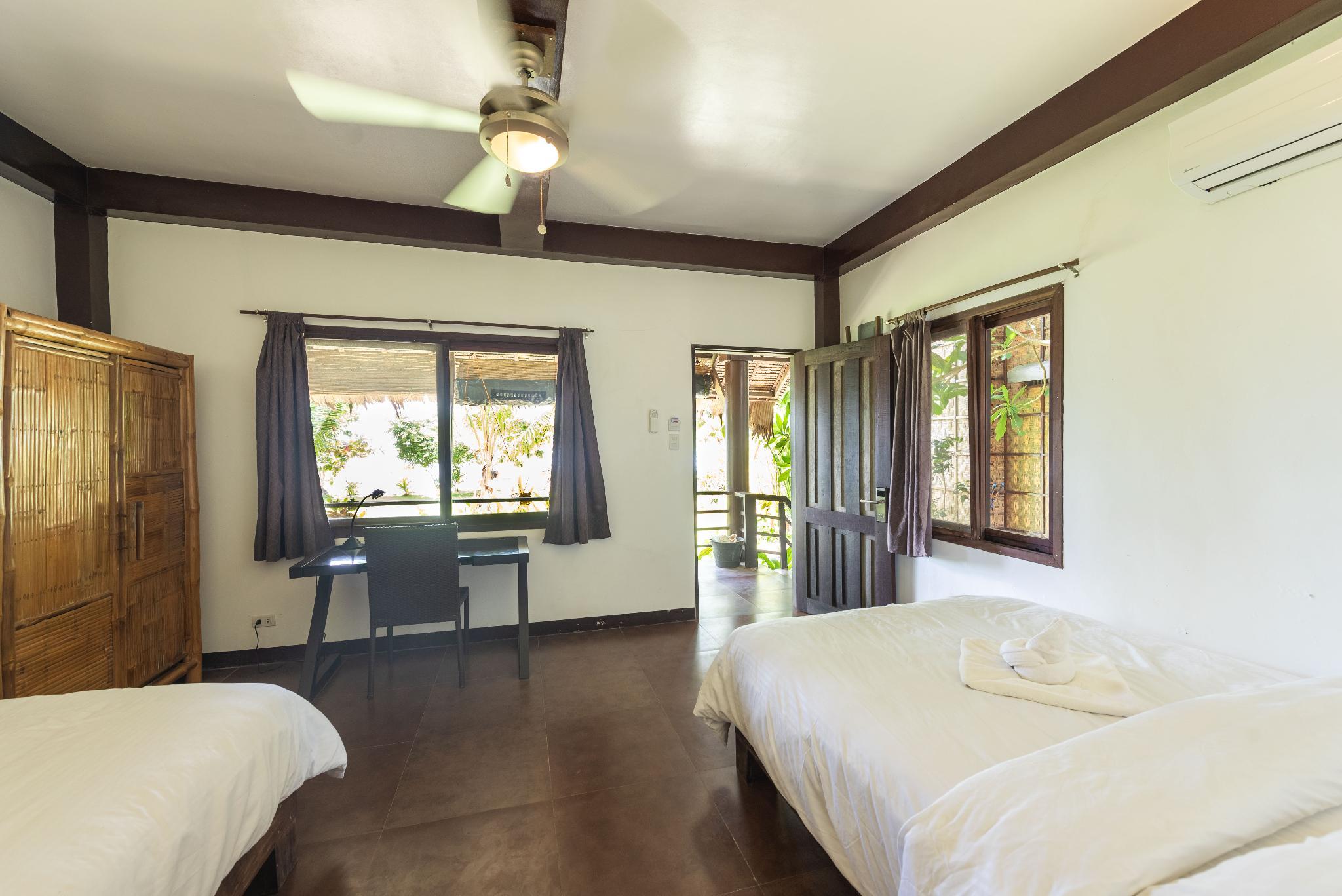 Room, 2 Queen Beds, Beach Front, Ground Floor