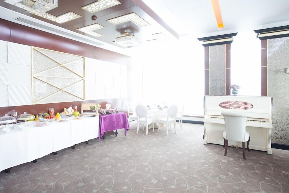 Sapphire Hotel 18/72