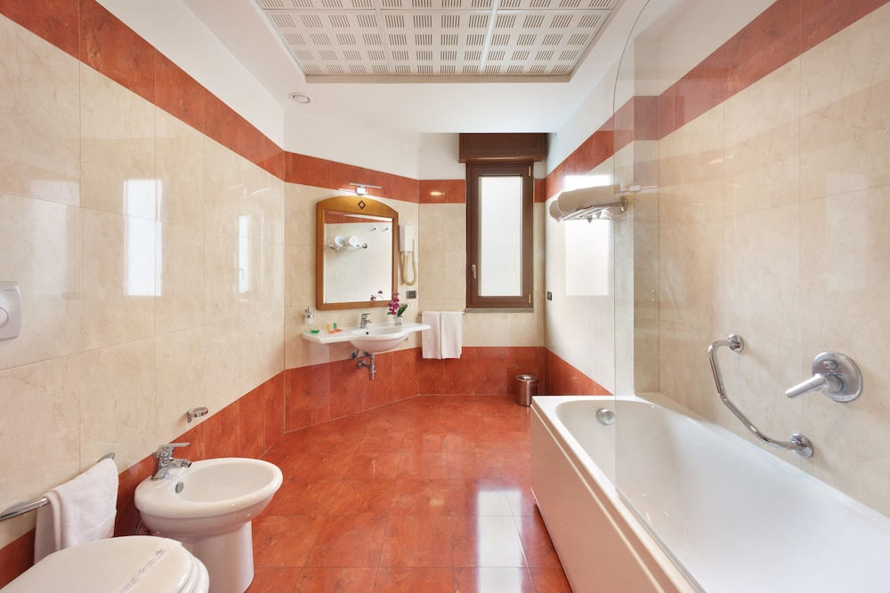 Ulisse Deluxe Hostel 26/42