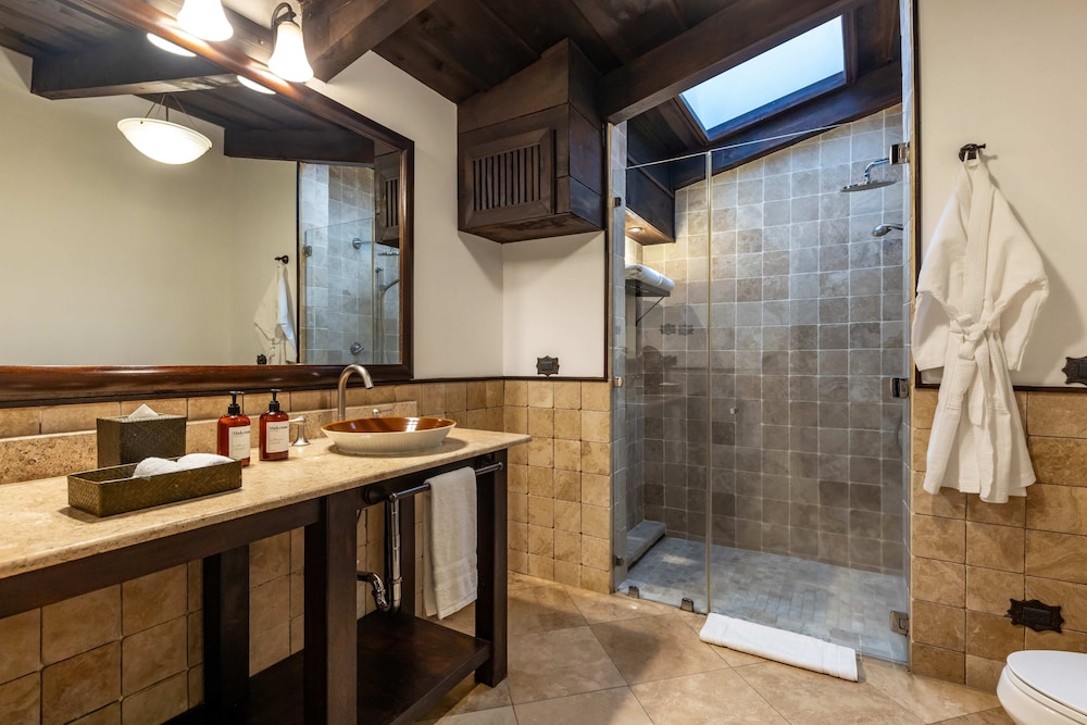 El Convento Boutique Hotel 64/66
