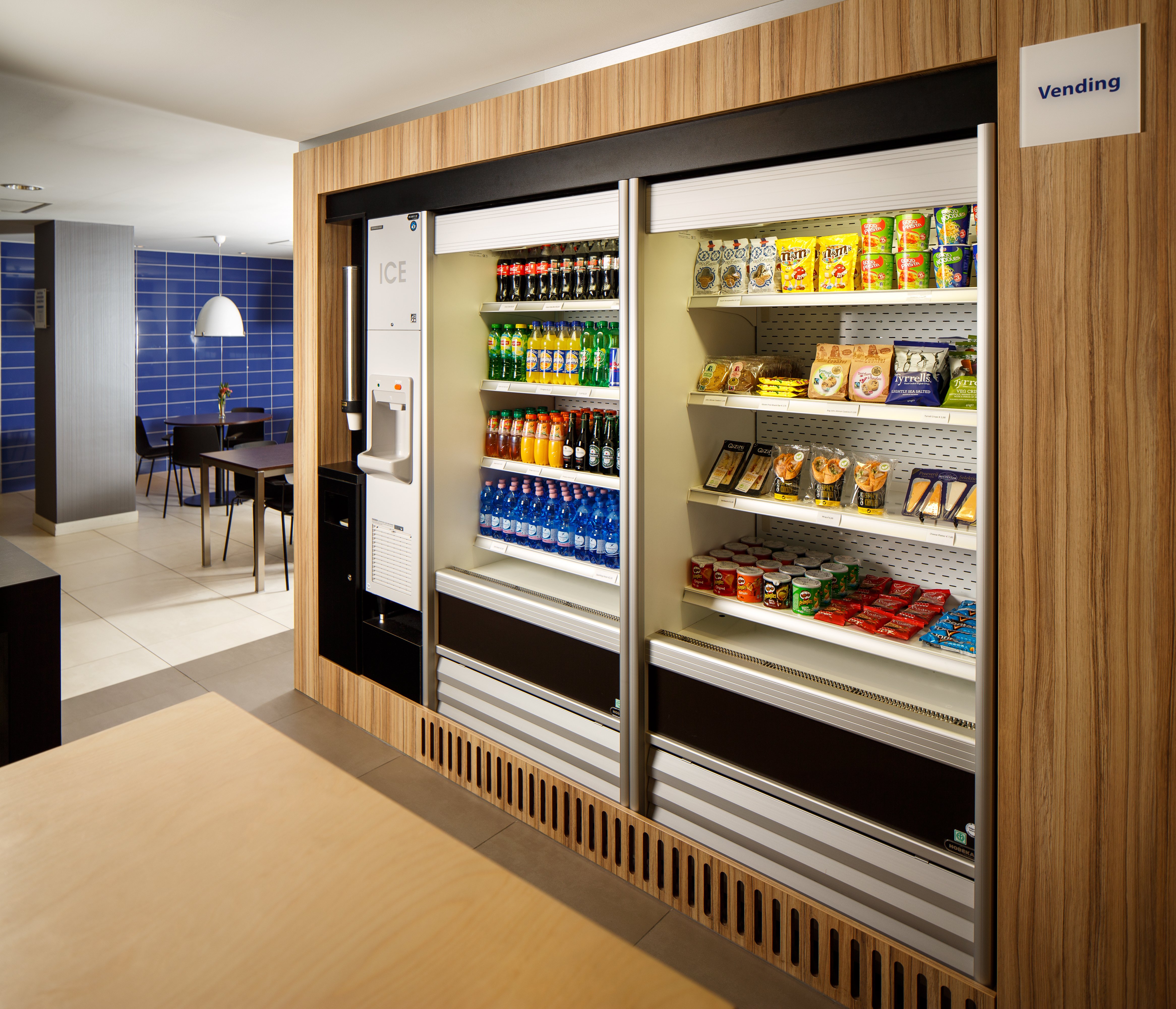 HOLIDAY INN EXPRESS ROTTERDAM - CENTRAL STATION 45/60