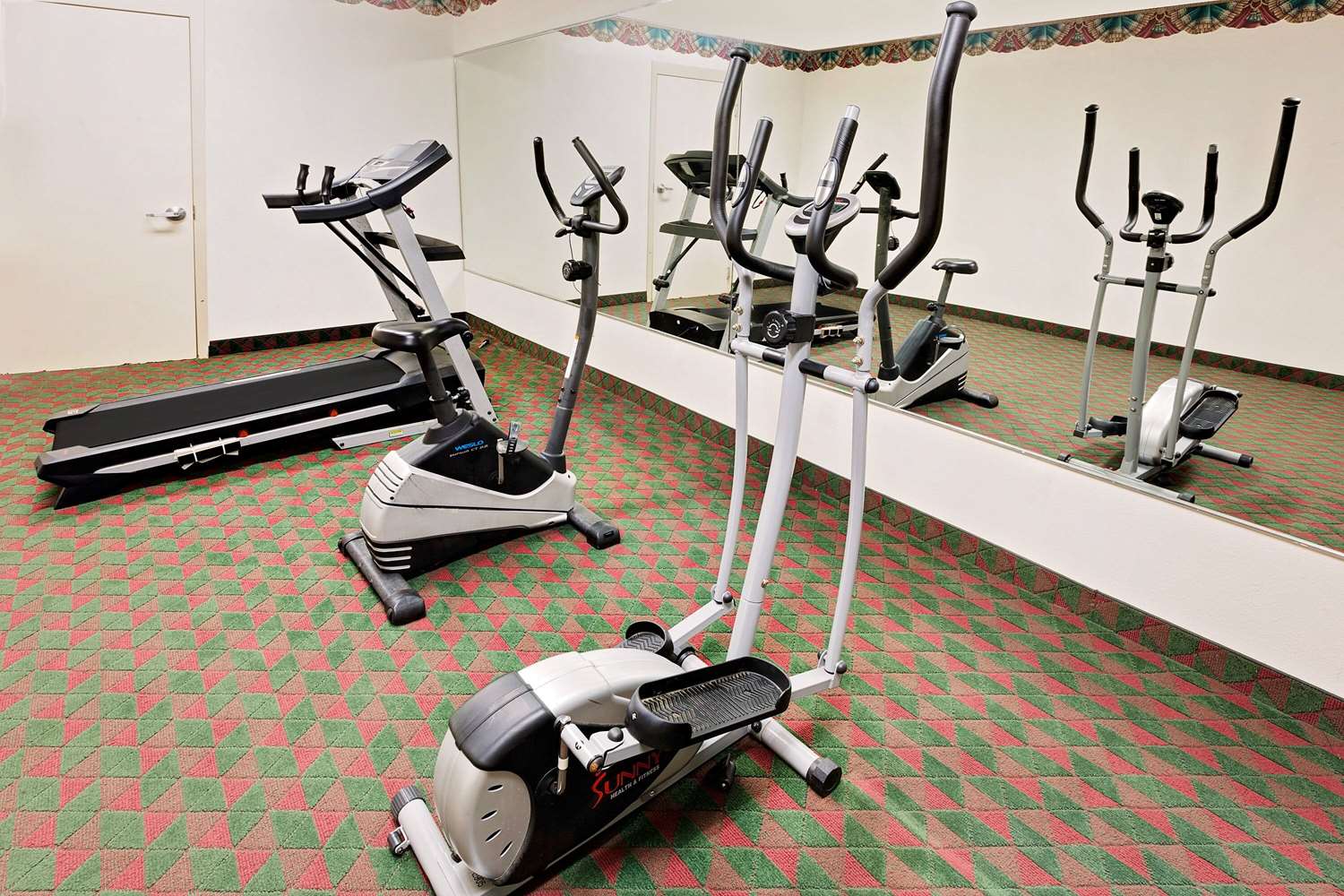 Days Inn & Suites By Wyndham Opelousas 7/13