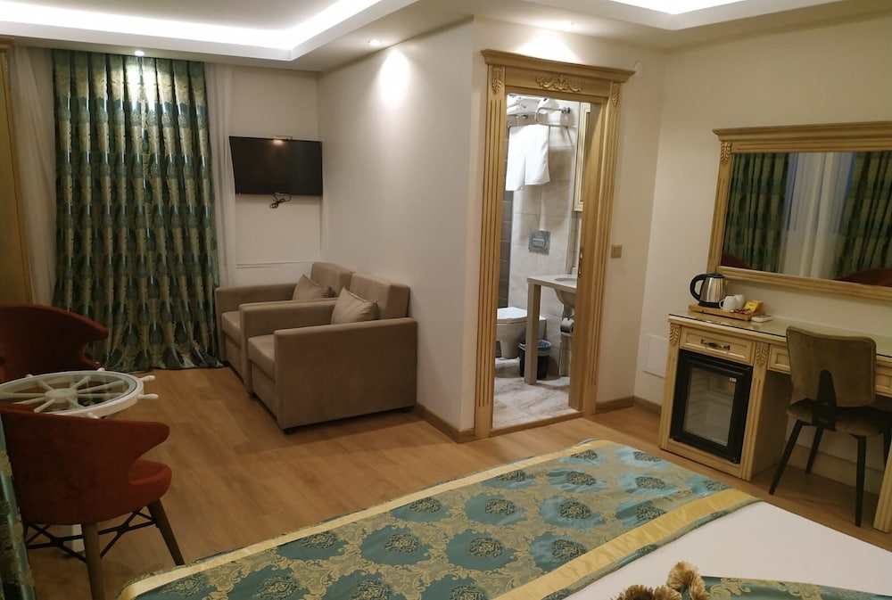 Apple Tree Hotel 44/68