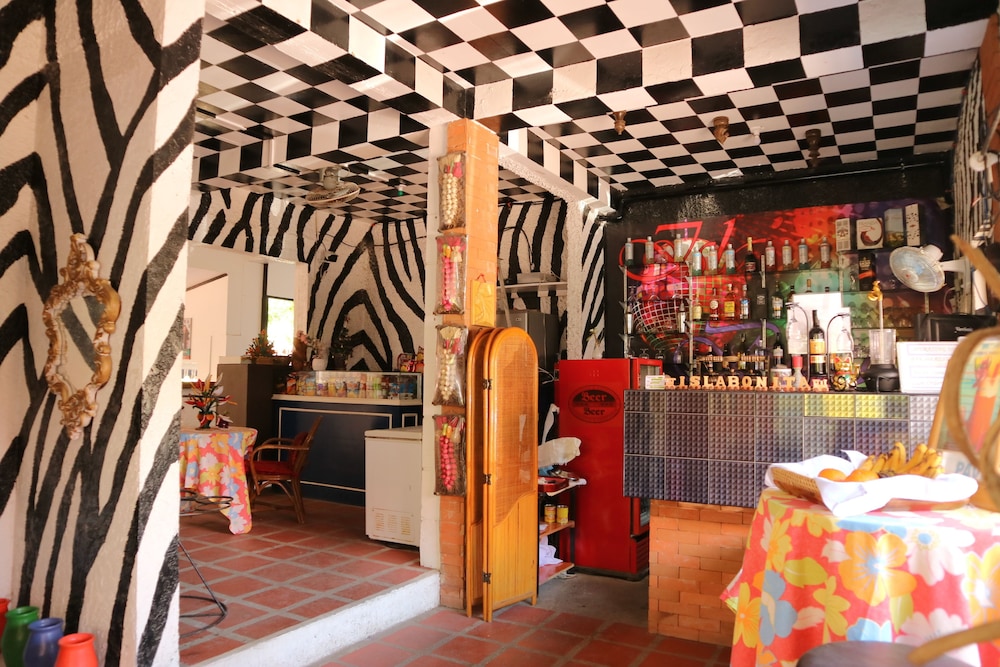 Isla Bonita Beach Resort 49/67