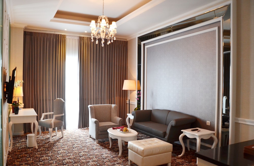 Golden Tulip Legacy Surabaya 20/31