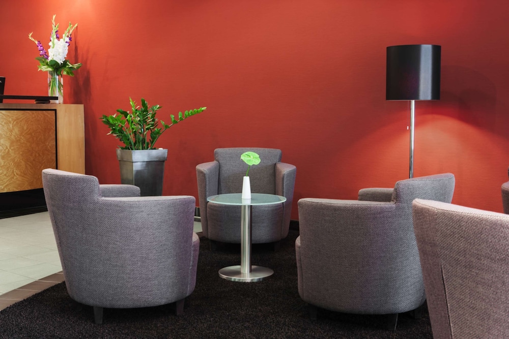 Rugs Hotel Augsburg, Trademark Collection by Wyndham 33/50