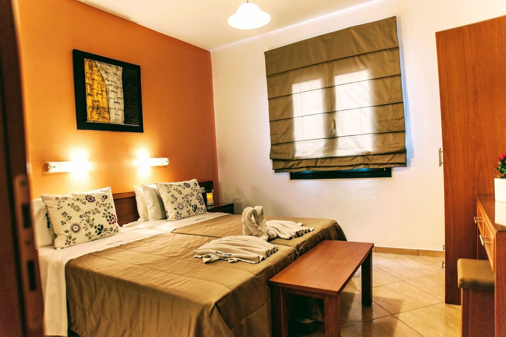 Hotel Ippolity Village 50/71