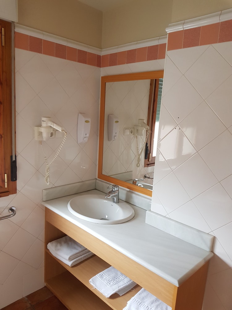 Hotel Spa Puerta Vadinia 44/46