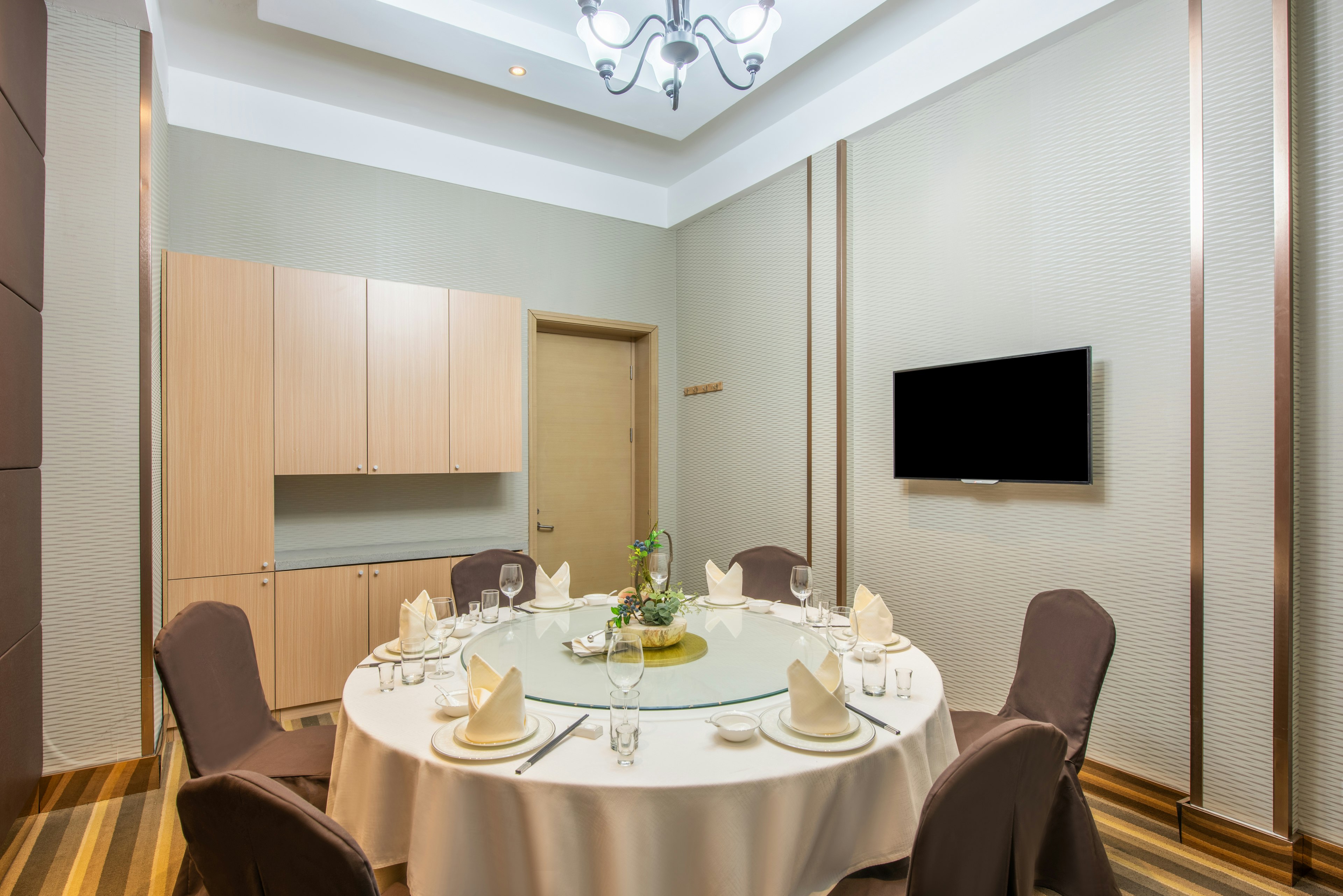 HOLIDAY INN EXPRESS SHENYANG GOLDEN CORRIDOR 44/49