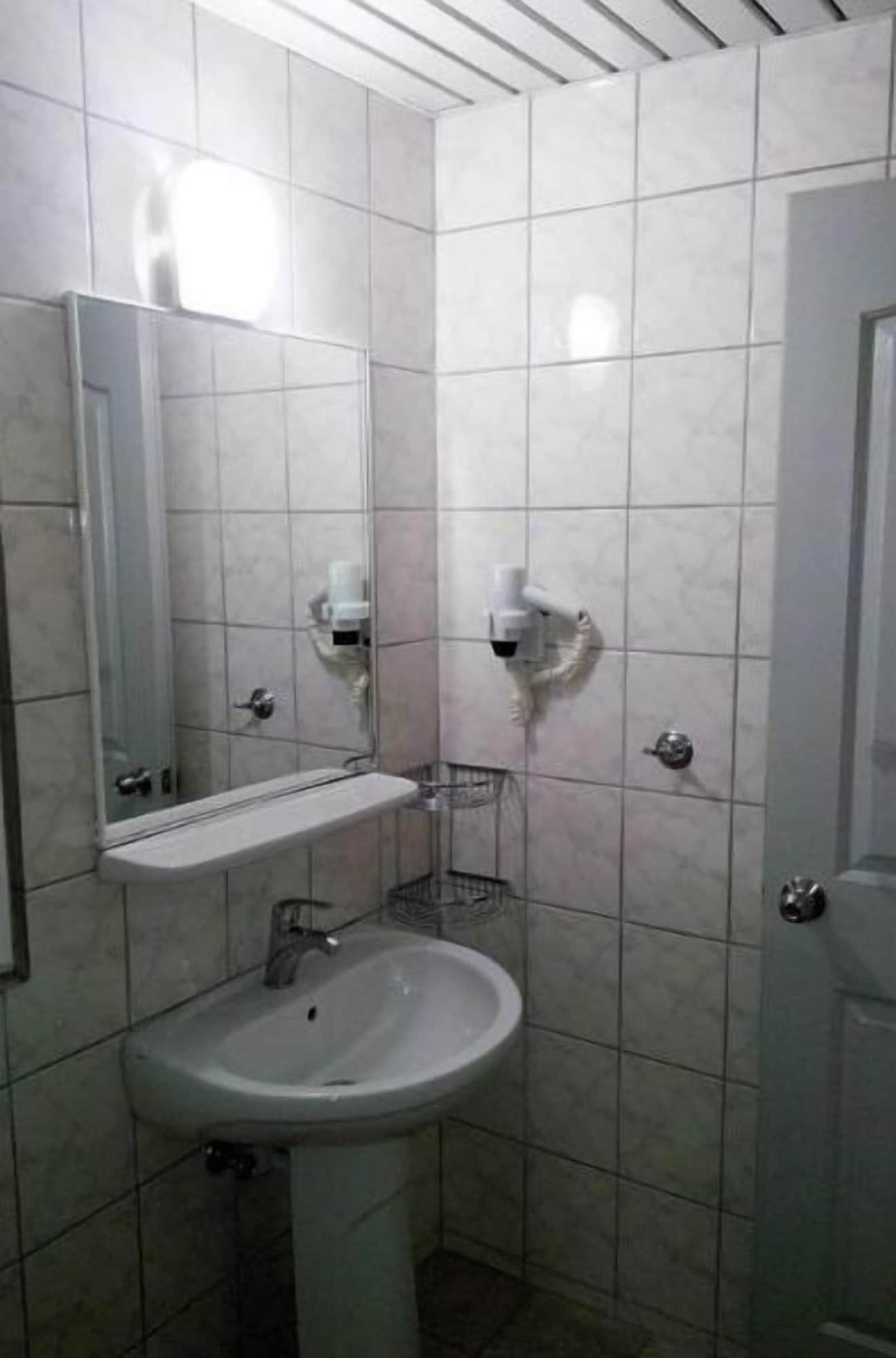 1 BEDROOM, STANDARD