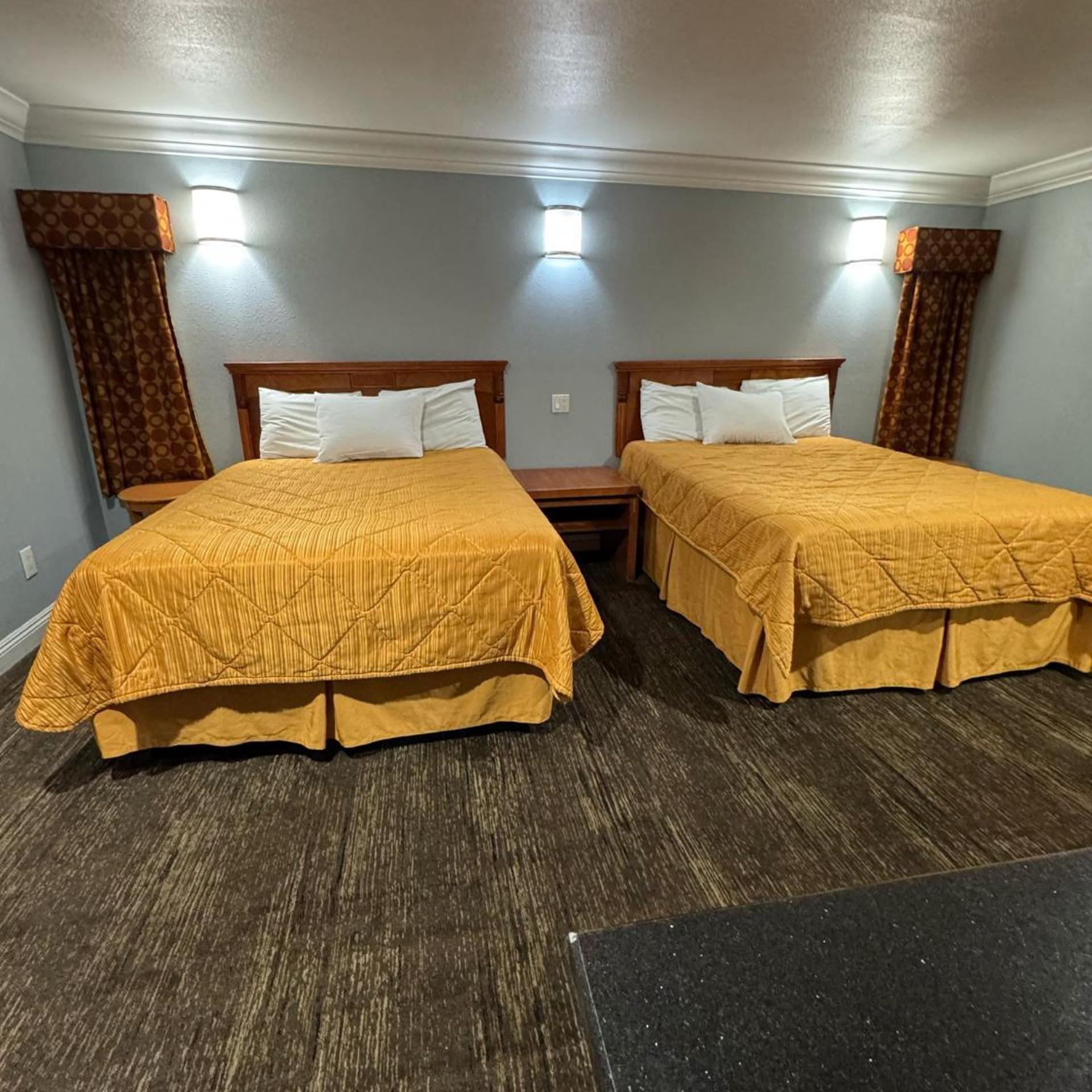 Sunrise Inn Gardena 16/27
