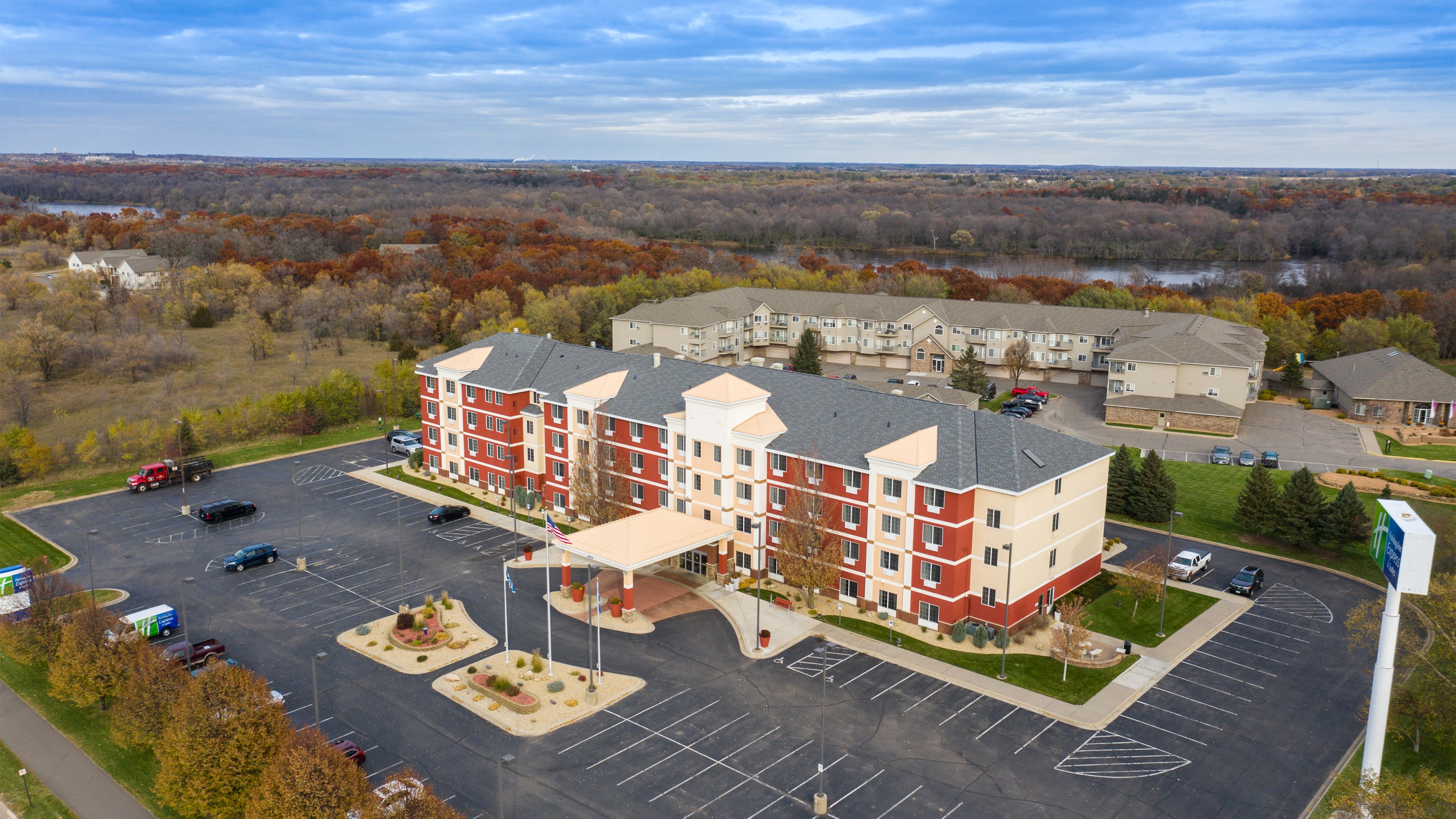 Holiday Inn Express Hotel And Suites St Cloud 9/72