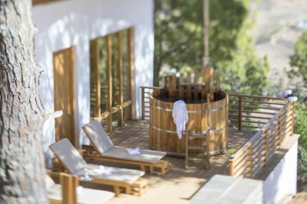 DHENSA BOUTIQUE RESORT 23/33