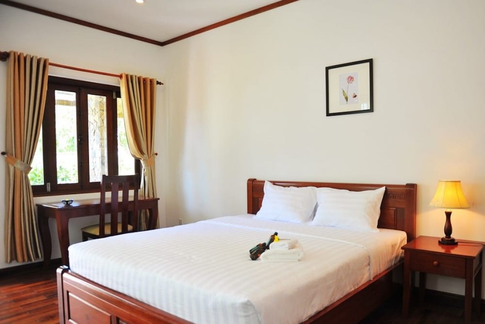 STANDARD, TWIN BEDS, GARDEN VIEW