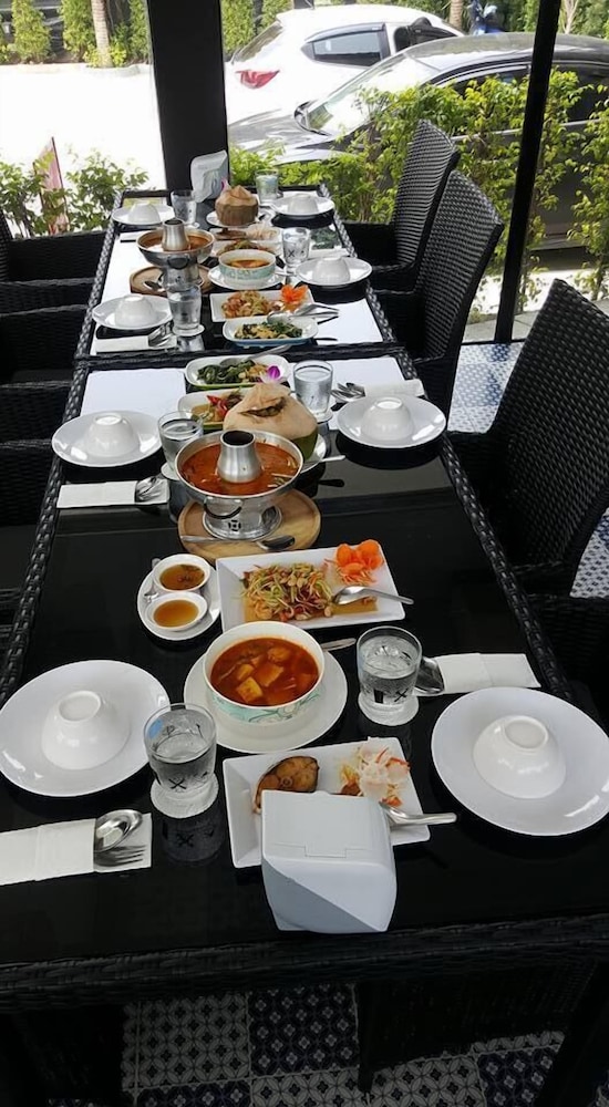 Jasmine Resort And Spa 26/35