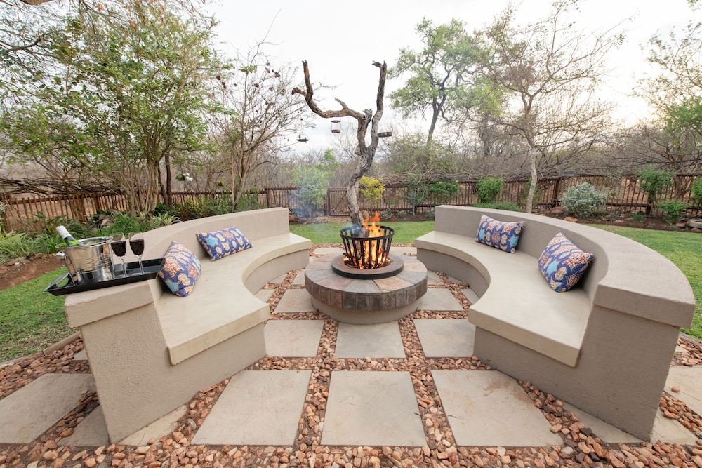 Nyaleti Lodge 34/47