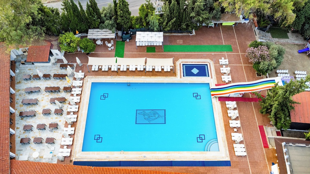 Pigale Beach Resort 2/66