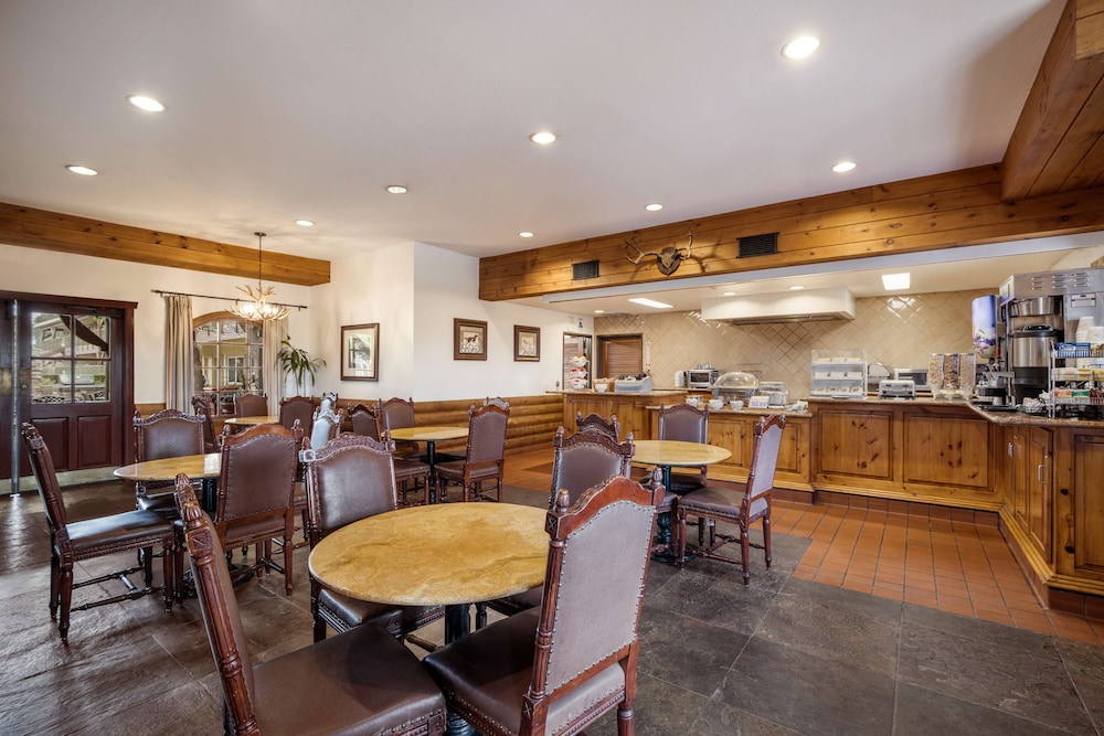 Best Western Corona Hotel and Suites 27/33