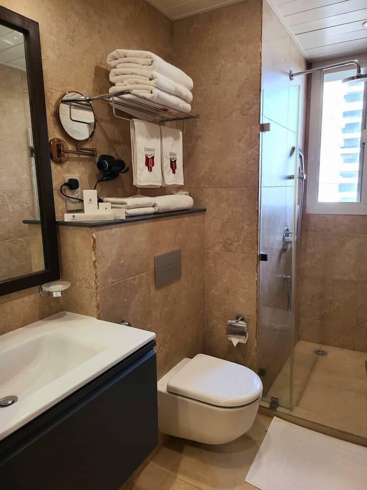 Kingjada Hotel and Apartment 38/38