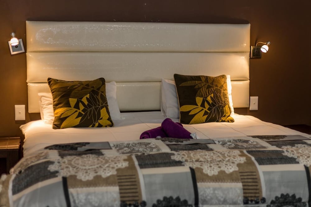 Village Boutique Hotel Otjiwarongo 3/44