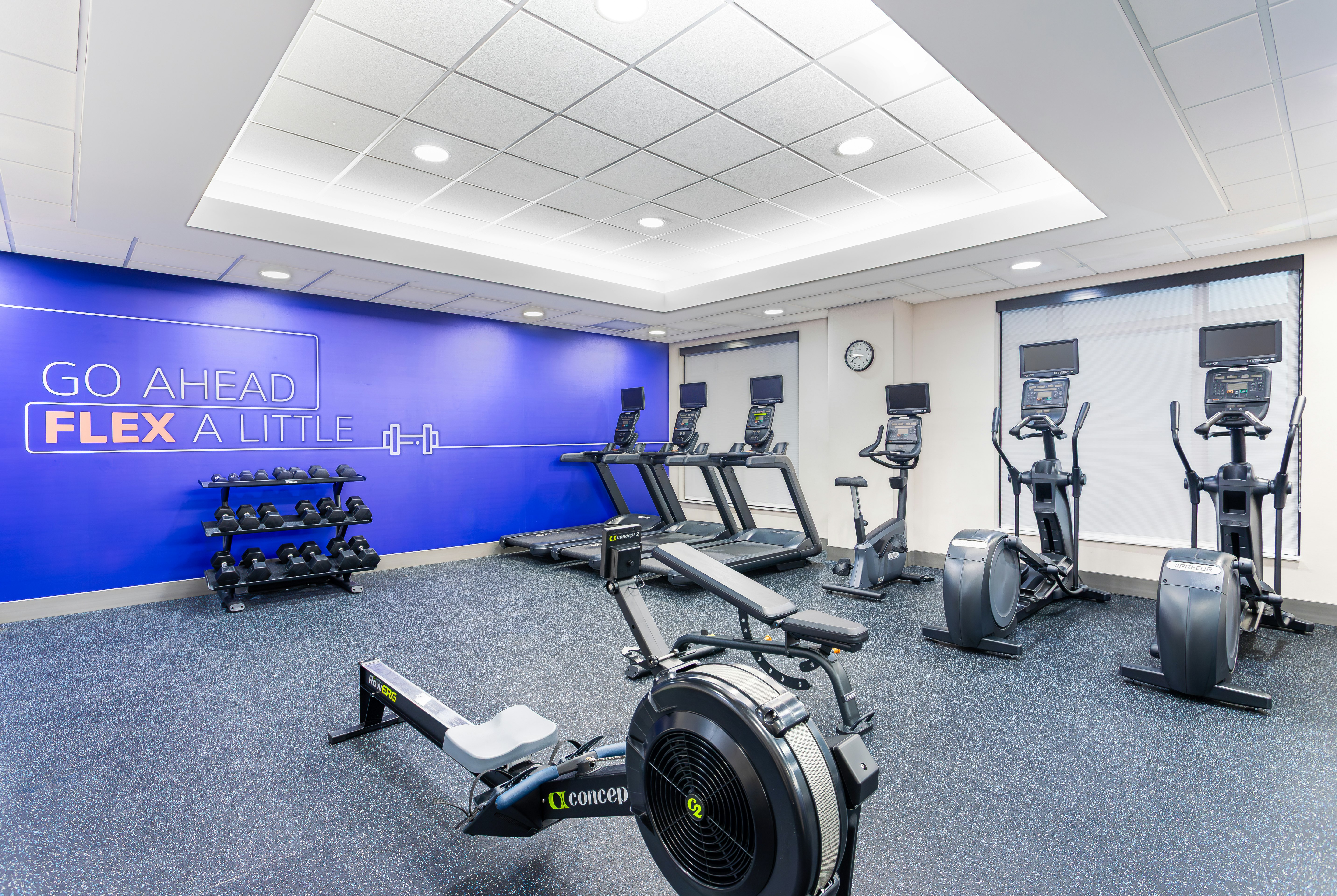 Holiday Inn Express Hotel And Suites Columbus Edinburgh 26/46