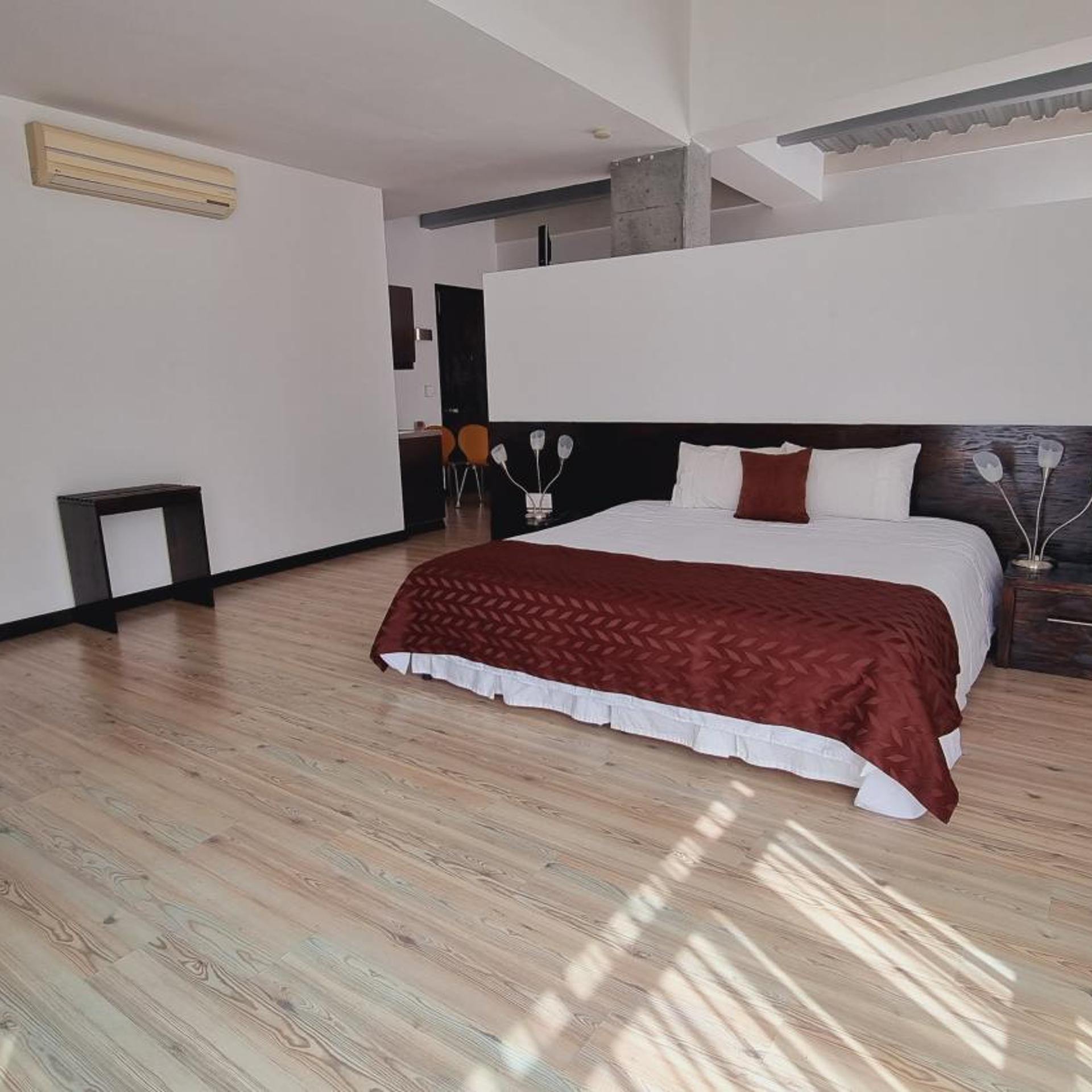 Hotel Habitat Suite 18/50