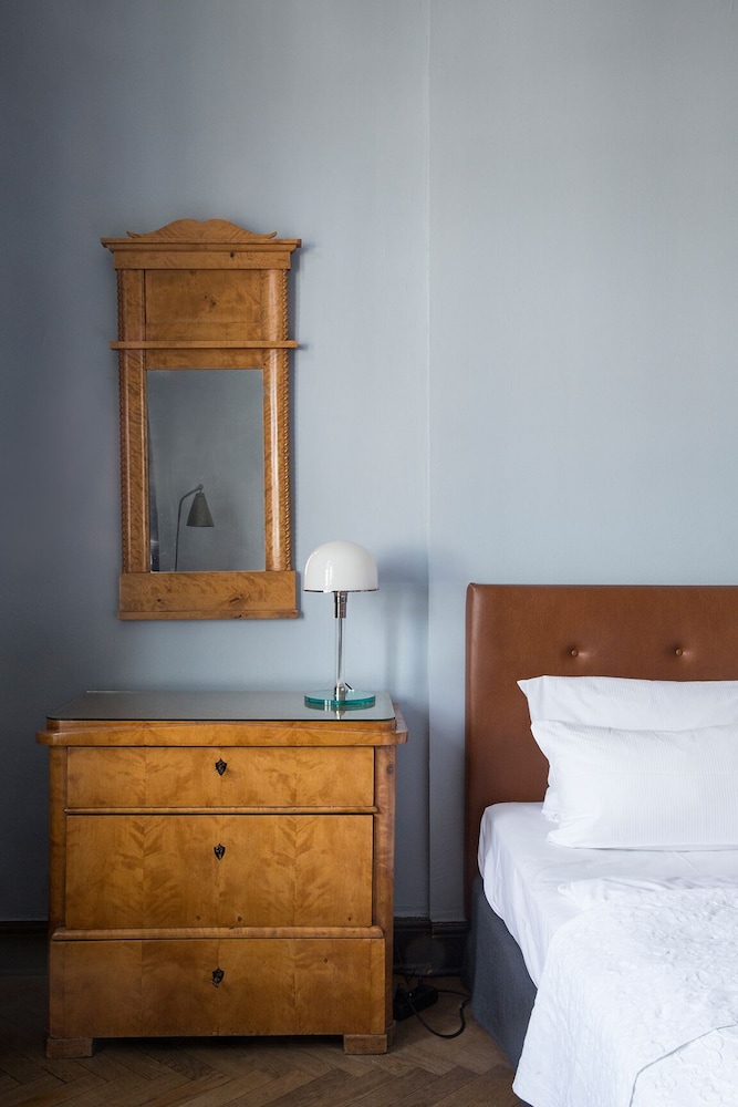 Hotel Art Nouveau 12/65