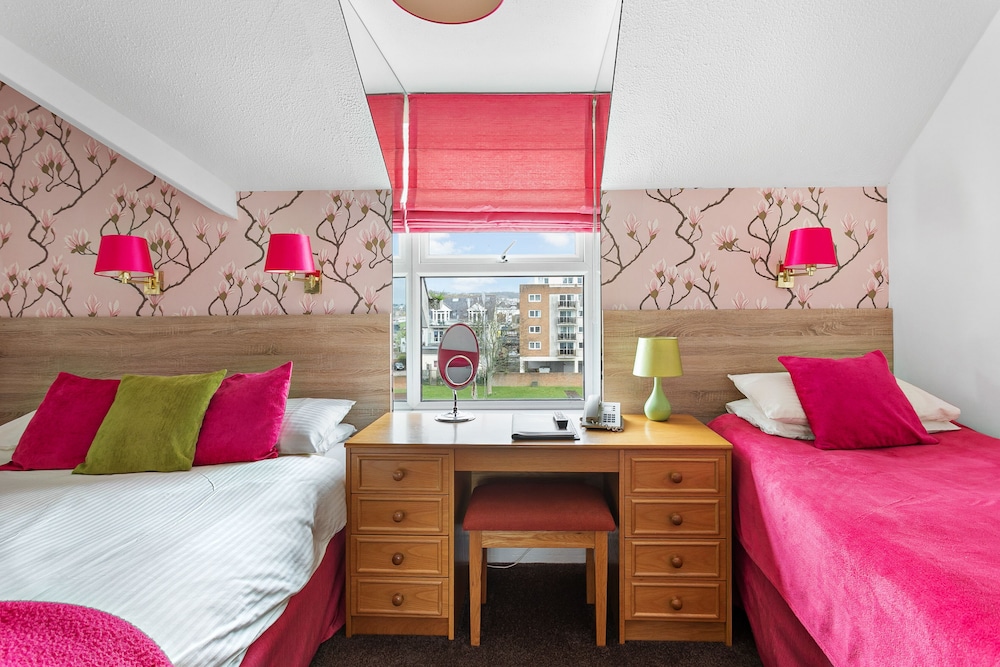 Marine Hotel Paignton 14/32