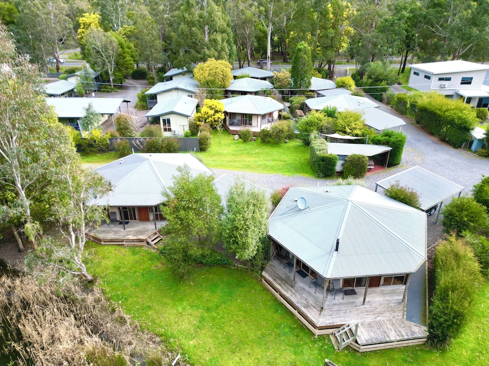 GRAMPIANS CHALETS 45/50
