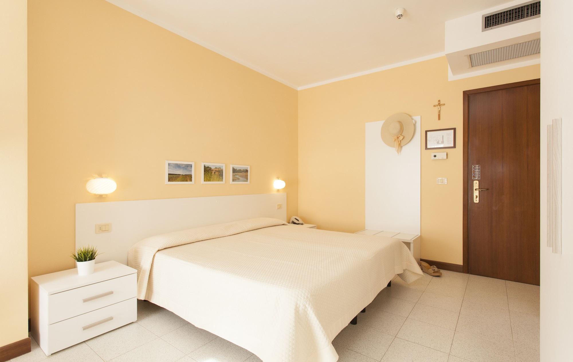 HOTEL VILLA EUGENIA 21/55