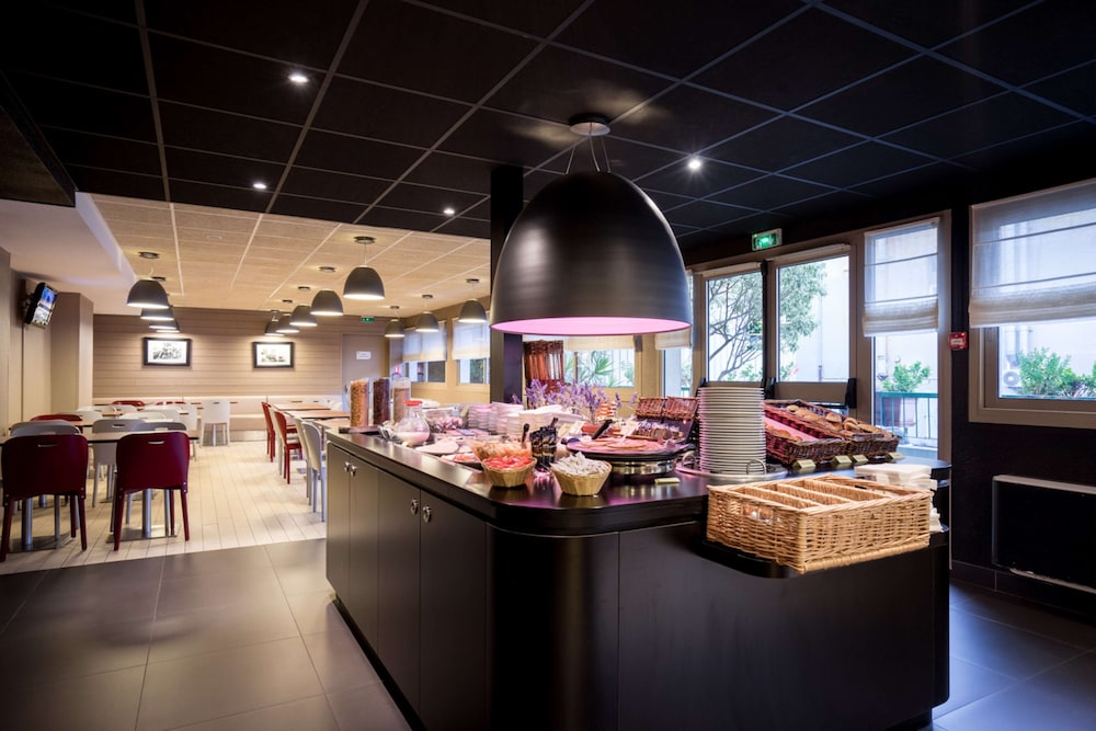 restaurant-cafeteria