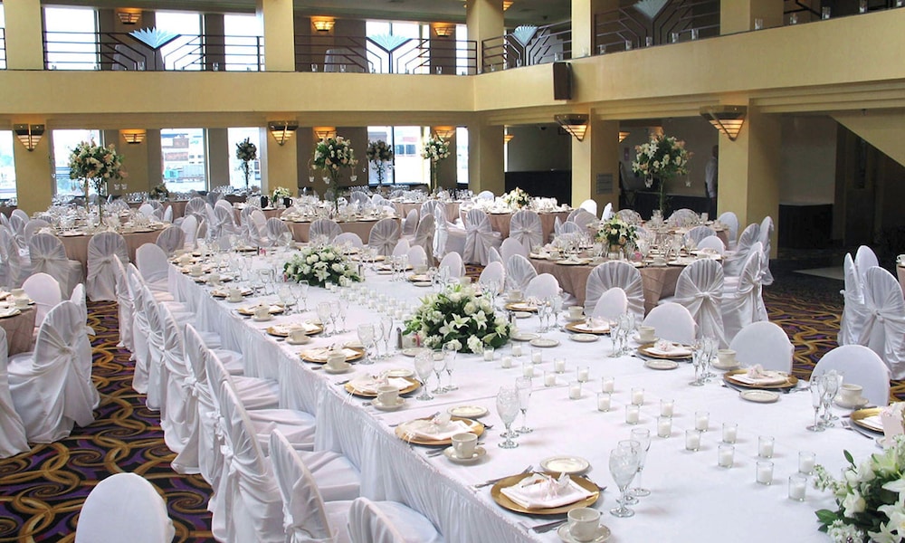 Atheneum Suite Hotel 5/39