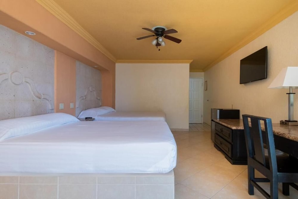 Playa Bonita Resort 17/77