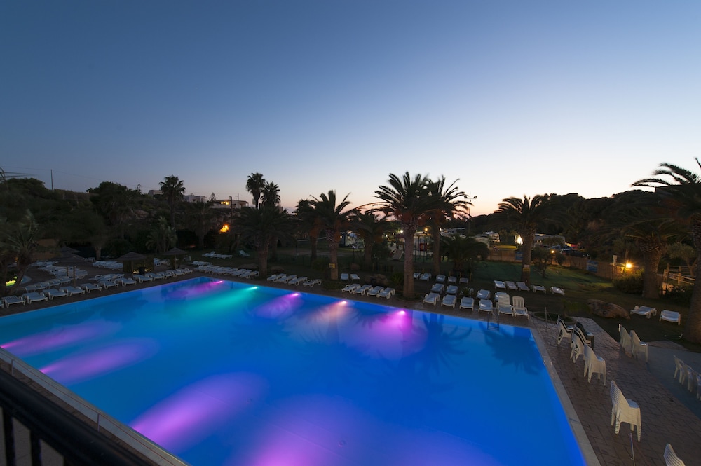 SPORTING CLUB VILLAGE 24/49