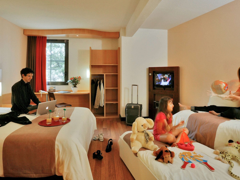 Ibis Sarlat 61/74