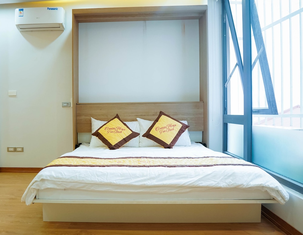 2 BEDROOMS, APARTMENT