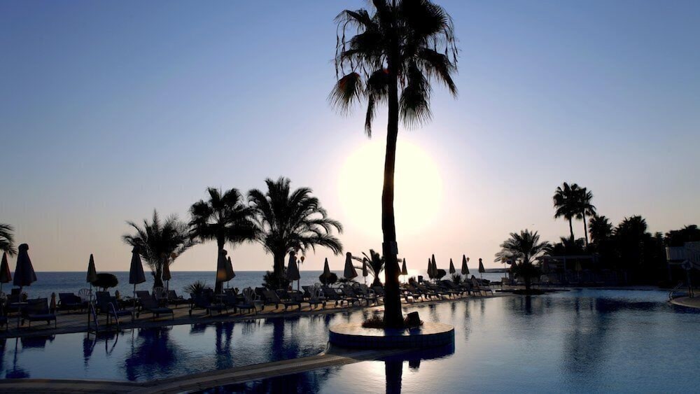 Sunrise Beach Hotel 34/45